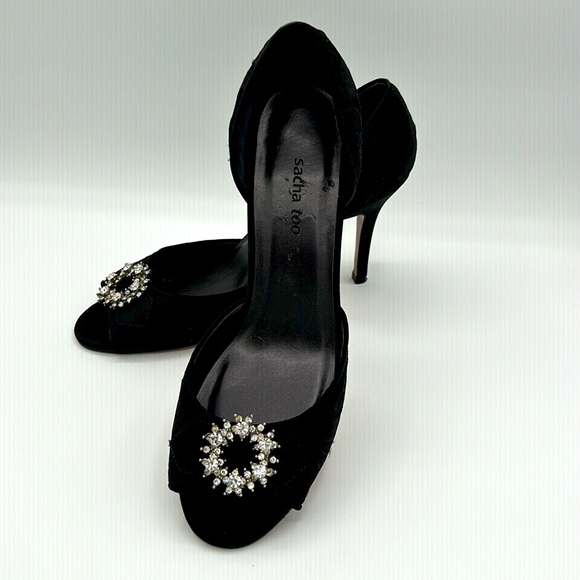 ✨✨SACHA TOO BLACK DRESSY SHOES SIZE 7.5M - Picture 2 of 8